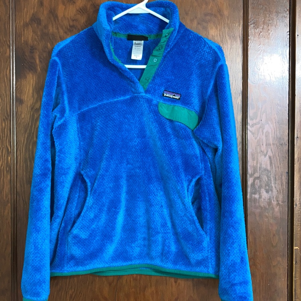 Patagonia fleece pull over!